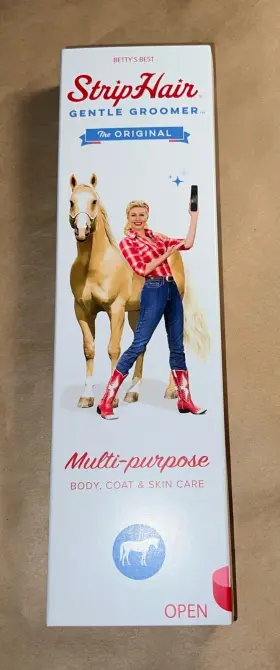 863765000230 BETTYS BEST Striphair Gentle Groomer Horses Dogs
