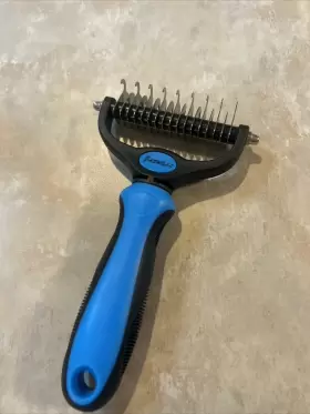 313113515553 PET Undercoat Rake Dog Cat Brush Haired Tool