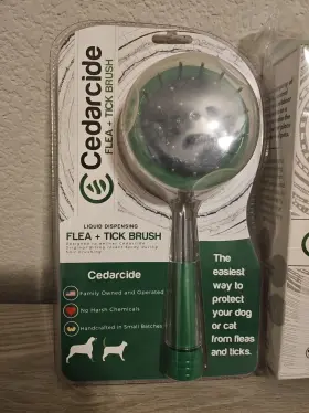 856473007455 CEDARCIDE Dispensing Flea Tick Brushes Pets #2