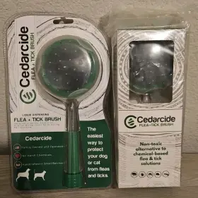 856473007455 CEDARCIDE Dispensing Flea Tick Brushes Pets