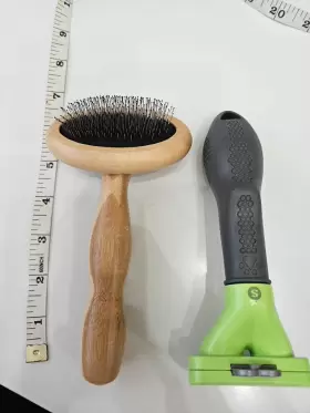 811794929244 FURMINATOR Undercoat Deshedding Tool Brush #2
