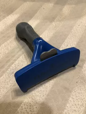 P-92913 FURMINATOR Undercoat Deshedding Tool Dog Hair