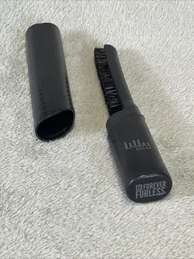 744759935168 LILLY Brush Forever Furless Mini Pet Hair Travel #3