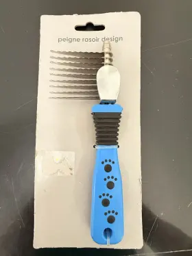 0370 PEIGNE RASOIR DESIGN Dog Cat Pet Mat Breaker Matbreaker