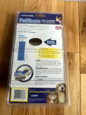 080313080388 PETZOOM Pet Zoom Cleaning Brush Tv Massaging Dog #2