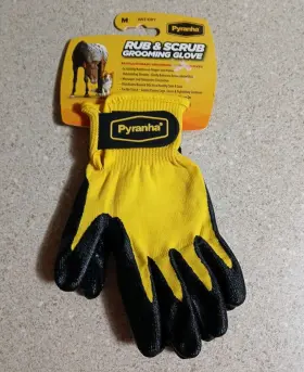 5115 PYRANHA Bathing Gloves