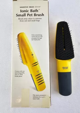 SI888-YEL SHARPER IMAGE Ionic Bath Pet Brush Design Cats Dogs #2