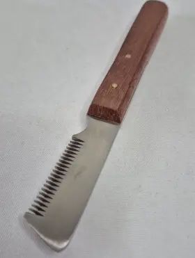M331 TAMSCO Pet Stripping Knife Right