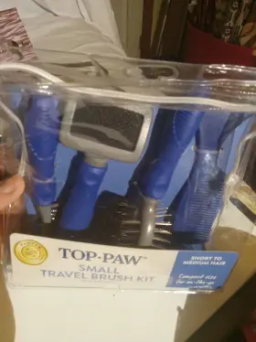 737257867550 TOP PAW Travel Brush Med Kit #3