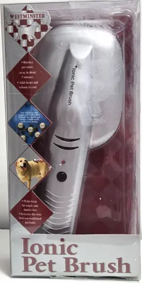 021276326816 WESTMINSTER Ionic Pet Brush Battery Odor Removal