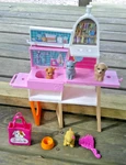 Barbie Grooming Boutique Playset Not Complete Dogs & Cats Brush Purse. Fixed Price $7.95.