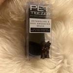 Bnb Pet Teezer Detangling & Dog Grooming Brush By Tangle Blue Black. Fixed Price $14.99.