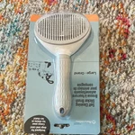 Paws & Athletes Self Cleaning Slicker Brush Large Dog Grooming Gsgc6. Fixed Price $7.00.